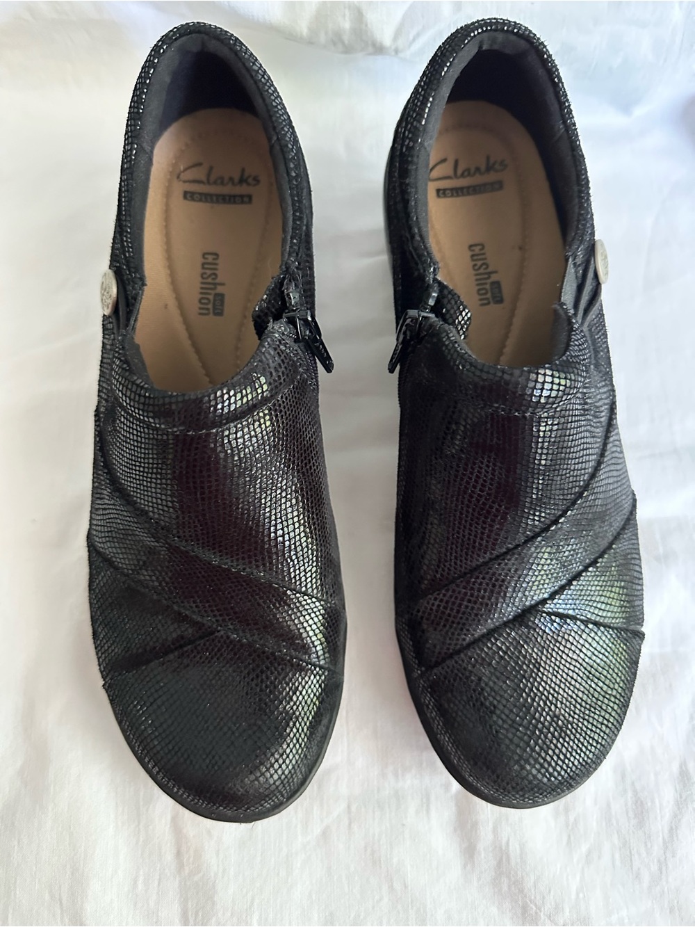 Clarks Size 8 Channing Ann Black Lizard Textured Slip-On Comfort Cushion Shoes